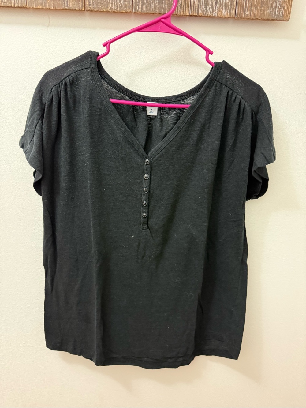 Old Navy Women's Black Short-Sleeve  Top